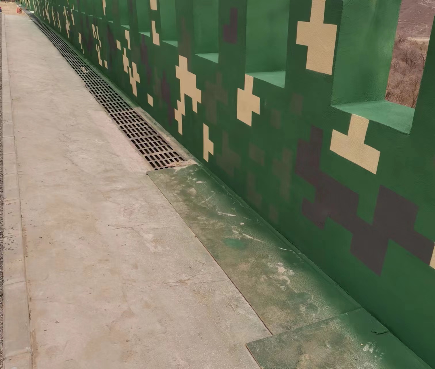 新疆围墙迷彩喷涂,数迷彩漆